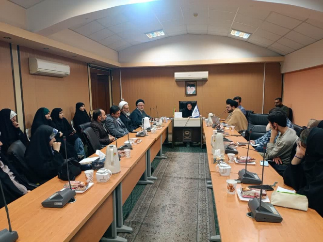 کرسی ترویجی با عنوان «برهان اتقان صنع؛ استدلالی استقرایی یا انباشتی؟» در سالن جلسات دانشگاه مذاهب اسلامی برگزار شد